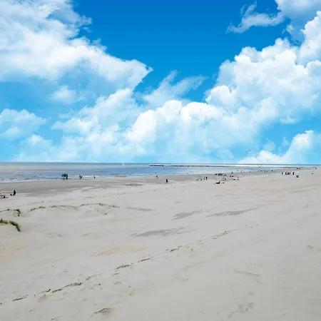 Modern Group Nieuwpoort, Cleaning Included * Ньивпорт